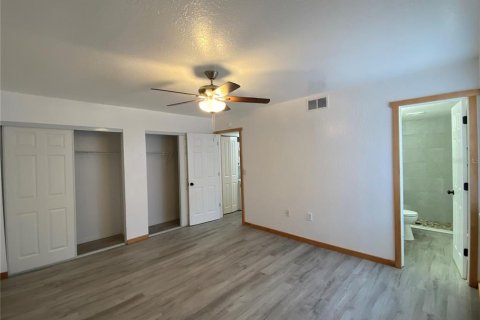 Condominio en alquiler en Sarasota, Florida, 2 dormitorios, 97.45 m2 № 1765469 - foto 14