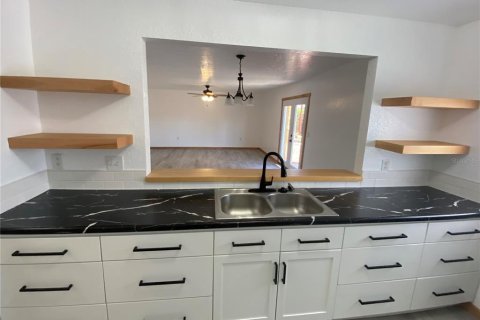 Condominio en alquiler en Sarasota, Florida, 2 dormitorios, 97.45 m2 № 1765469 - foto 4