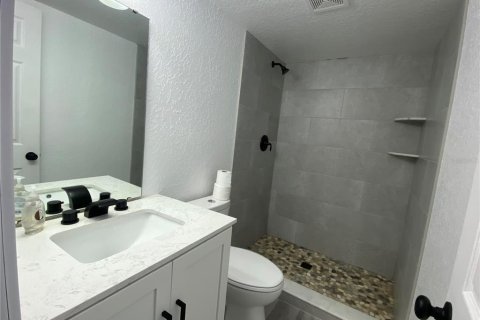 Condominio en alquiler en Sarasota, Florida, 2 dormitorios, 97.45 m2 № 1765469 - foto 15