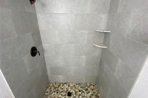 Condominio en alquiler en Sarasota, Florida, 2 dormitorios, 97.45 m2 № 1765469 - foto 17
