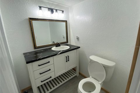 Condominio en alquiler en Sarasota, Florida, 2 dormitorios, 97.45 m2 № 1765469 - foto 10