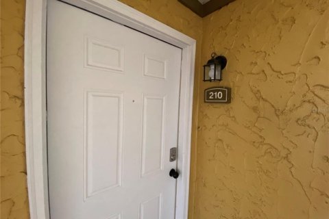 Condominio en alquiler en Sarasota, Florida, 2 dormitorios, 97.45 m2 № 1765469 - foto 2