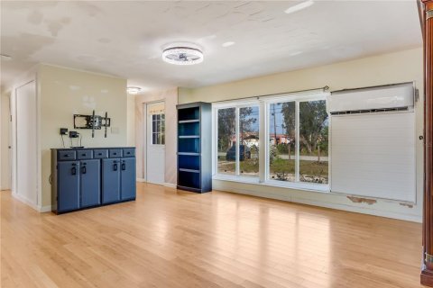 Villa ou maison à vendre à Punta Gorda, Floride: 3 chambres, 98.48 m2 № 1399404 - photo 6