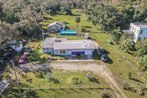 Villa ou maison à vendre à Punta Gorda, Floride: 3 chambres, 98.48 m2 № 1399404 - photo 4
