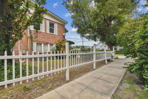 Commercial property in Tampa, Florida 8 bedrooms, 491.27 sq.m. № 1839002 - photo 18