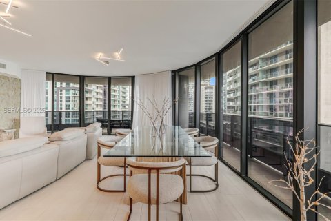 Condominio en venta en Miami, Florida, 3 dormitorios, 177.35 m2 № 2181990 - foto 17
