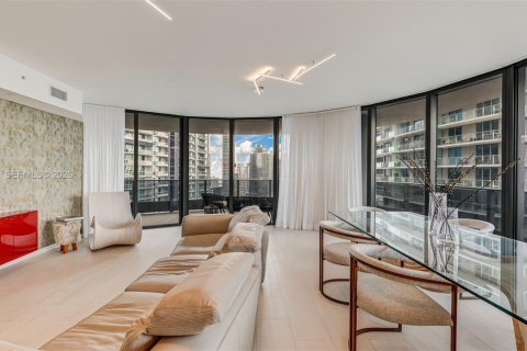 Condominio en venta en Miami, Florida, 3 dormitorios, 177.35 m2 № 2181990 - foto 19