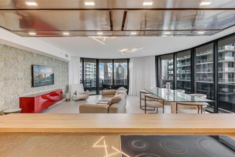 Condominio en Miami, Florida, 3 dormitorios  № 2181990