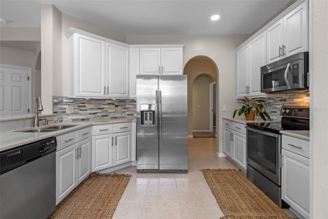 Casa en venta en Orlando, Florida, 5 dormitorios, 214.33 m2 № 1899607 - foto 5