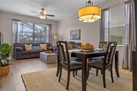 Casa en venta en Orlando, Florida, 5 dormitorios, 214.33 m2 № 1899607 - foto 2