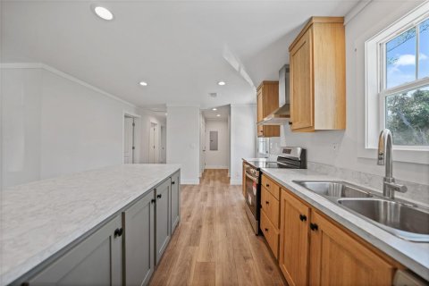 Casa en venta en Port Charlotte, Florida, 3 dormitorios, 134.43 m2 № 1515151 - foto 5