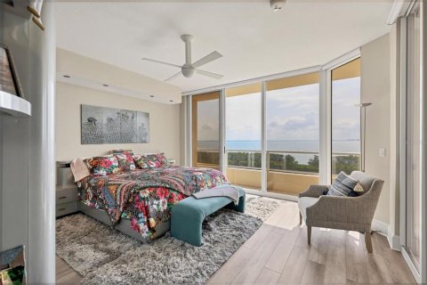 Condominio en venta en Longboat Key, Florida, 3 dormitorios, 220.09 m2 № 1625473 - foto 30