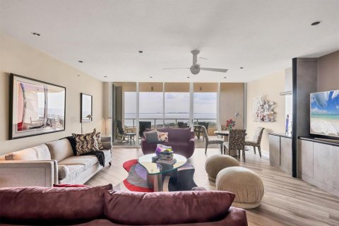 Condominio en venta en Longboat Key, Florida, 3 dormitorios, 220.09 m2 № 1625473 - foto 8