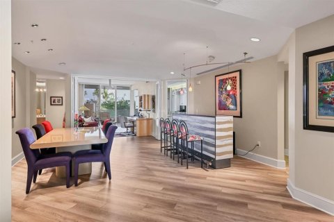 Condominio en venta en Longboat Key, Florida, 3 dormitorios, 220.09 m2 № 1625473 - foto 21