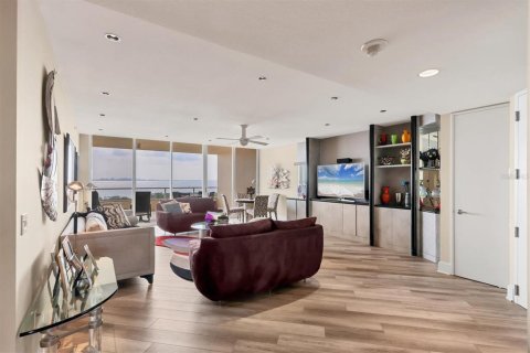 Condominio en venta en Longboat Key, Florida, 3 dormitorios, 220.09 m2 № 1625473 - foto 7