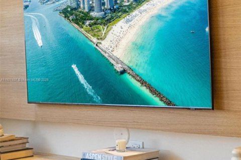 Снять в аренду кондоминиум в Майами-Бич, Флорида 2 спальни, 87.33м2, № 2082712 - фото 14