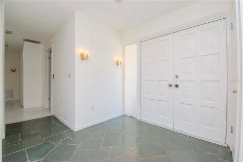 Villa ou maison à vendre à Saint Petersburg, Floride: 3 chambres, 167.04 m2 № 1905991 - photo 6