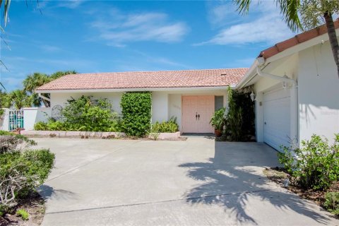 Villa ou maison à vendre à Saint Petersburg, Floride: 3 chambres, 167.04 m2 № 1905991 - photo 2