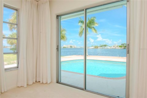 Villa ou maison à vendre à Saint Petersburg, Floride: 3 chambres, 167.04 m2 № 1905991 - photo 29