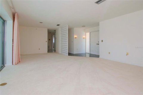 Villa ou maison à vendre à Saint Petersburg, Floride: 3 chambres, 167.04 m2 № 1905991 - photo 8