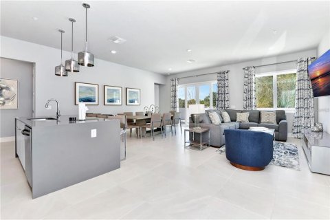 Condo in Kissimmee, Florida, 4 bedrooms  № 1904148 - photo 4