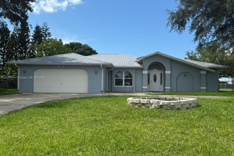 Casa en venta en Clewiston, Florida, 3 dormitorios, 189.24 m2 № 1920732 - foto 1