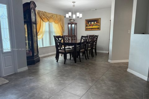 Casa en venta en Clewiston, Florida, 3 dormitorios, 189.24 m2 № 1920732 - foto 4