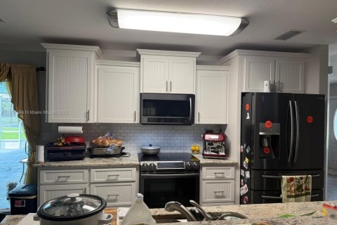 Casa en venta en Clewiston, Florida, 3 dormitorios, 189.24 m2 № 1920732 - foto 7