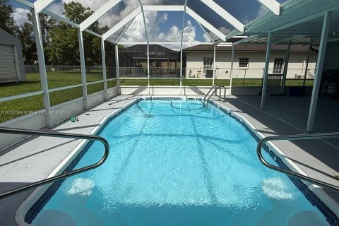 Casa en venta en Clewiston, Florida, 3 dormitorios, 189.24 m2 № 1920732 - foto 22
