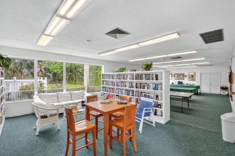 Condo in Boynton Beach, Florida, 1 bedroom № 2259697 - photo 17