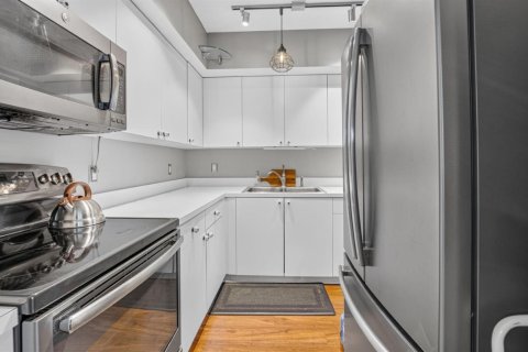 Condo in Boynton Beach, Florida, 1 bedroom № 2259697 - photo 6
