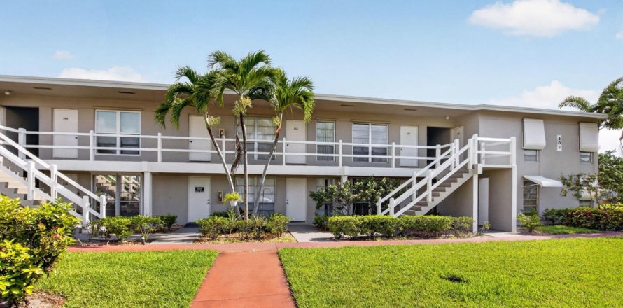 Condo in Boynton Beach, Florida, 1 bedroom № 2259697