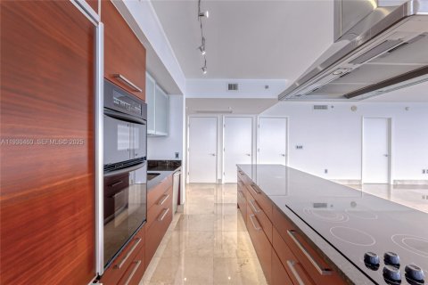 Copropriété à vendre à Hallandale Beach, Floride: 3 chambres, 191.84 m2 № 1989248 - photo 12