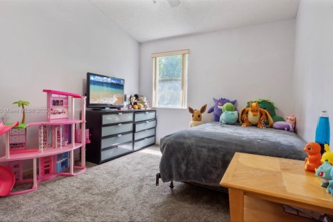 Touwnhouse à vendre à Pembroke Pines, Floride: 3 chambres, 151.9 m2 № 1674730 - photo 21
