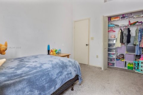 Touwnhouse à vendre à Pembroke Pines, Floride: 3 chambres, 151.9 m2 № 1674730 - photo 22