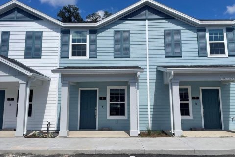 Townhouse in Ocala, Florida 2 bedrooms, 110.18 sq.m. № 1905410 - photo 1