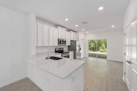 Townhouse in Ocala, Florida 2 bedrooms, 110.18 sq.m. № 1905410 - photo 7