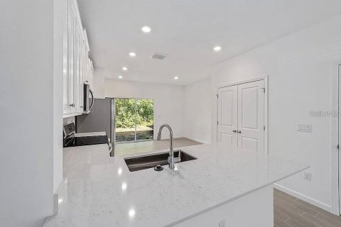 Townhouse in Ocala, Florida 2 bedrooms, 110.18 sq.m. № 1905410 - photo 9