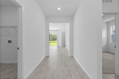 Casa en venta en DeLand, Florida, 4 dormitorios, 163.32 m2 № 2230778 - foto 3