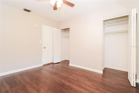 Villa ou maison à vendre à Tampa, Floride: 3 chambres, 172.8 m2 № 1873718 - photo 17