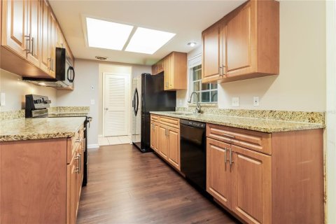 Villa ou maison à vendre à Tampa, Floride: 3 chambres, 172.8 m2 № 1873718 - photo 7