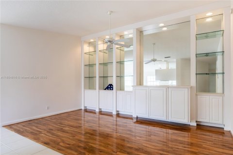 House in Hobe Sound, Florida 2 bedrooms, 144 sq.m. № 1882513 - photo 4
