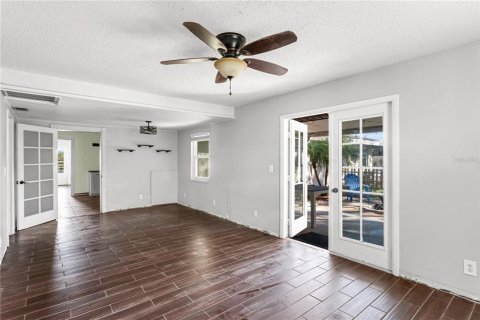 Immobilier commercial à vendre à Clearwater, Floride: 5 chambres, 227.7 m2 № 1507883 - photo 14