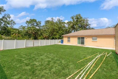 House in Orange City, Florida 3 bedrooms, 112.6 sq.m. № 1742873 - photo 29