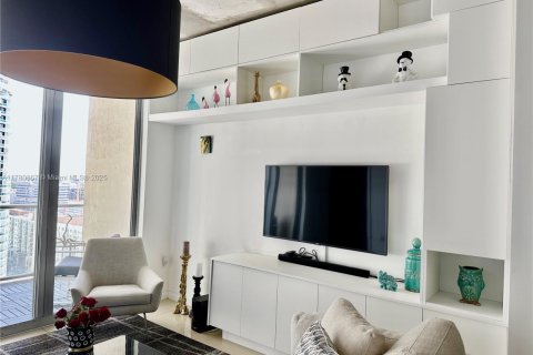 Condominio en venta en Miami, Florida, 1 dormitorio, 65.12 m2 № 1698499 - foto 10