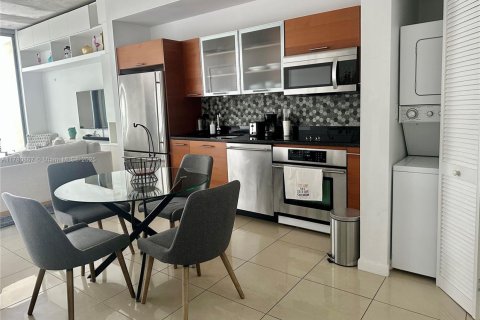 Condominio en venta en Miami, Florida, 1 dormitorio, 65.12 m2 № 1698499 - foto 16