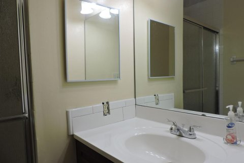 Apartamento en alquiler en Royal Palm Beach, Florida, 2 dormitorios, 128.48 m2 № 2263428 - foto 21
