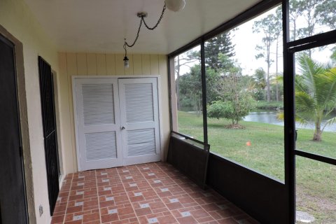 Apartamento en alquiler en Royal Palm Beach, Florida, 2 dormitorios, 128.48 m2 № 2263428 - foto 9