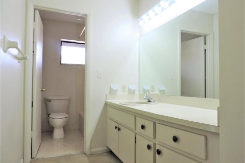 Apartamento en alquiler en Royal Palm Beach, Florida, 2 dormitorios, 128.48 m2 № 2263428 - foto 18