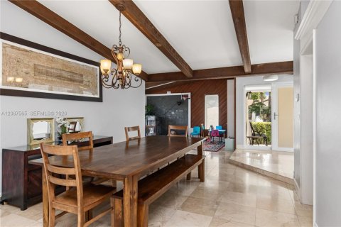 Casa en venta en Cutler Bay, Florida, 3 dormitorios, 169.55 m2 № 2365897 - foto 10